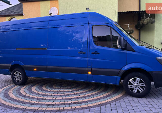 Синій Мерседес Sprinter, об'ємом двигуна 2.2 л та пробігом 280 тис. км за 18799 $, фото 61 на Automoto.ua