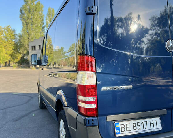 Синий Мерседес Sprinter, объемом двигателя 2.14 л и пробегом 224 тыс. км за 21900 $, фото 7 на Automoto.ua