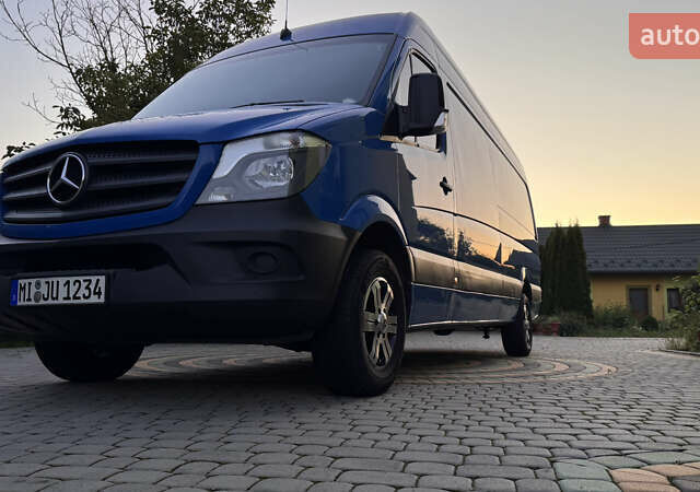 Синій Мерседес Sprinter, об'ємом двигуна 2.2 л та пробігом 280 тис. км за 18799 $, фото 30 на Automoto.ua