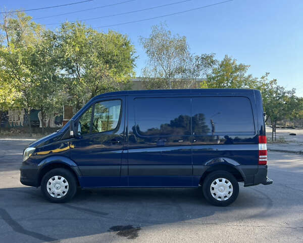 Синий Мерседес Sprinter, объемом двигателя 2.14 л и пробегом 224 тыс. км за 21900 $, фото 9 на Automoto.ua