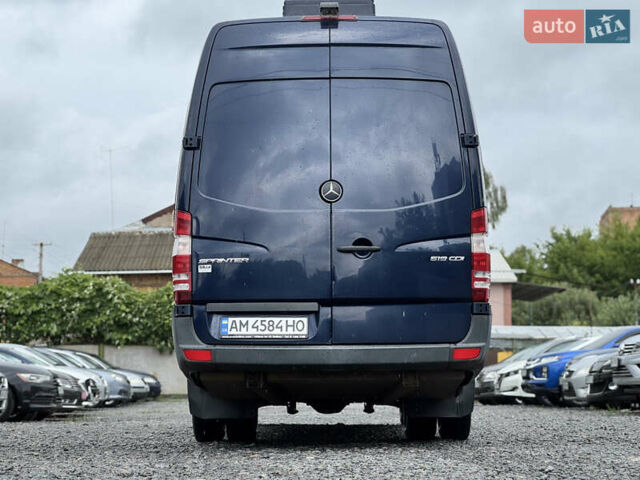 Синий Мерседес Sprinter, объемом двигателя 2.99 л и пробегом 388 тыс. км за 55000 $, фото 7 на Automoto.ua