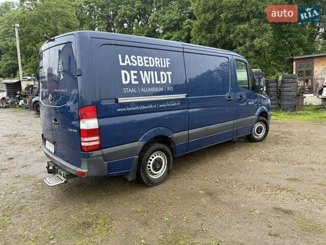 Синий Мерседес Sprinter, объемом двигателя 2.2 л и пробегом 290 тыс. км за 17990 $, фото 13 на Automoto.ua