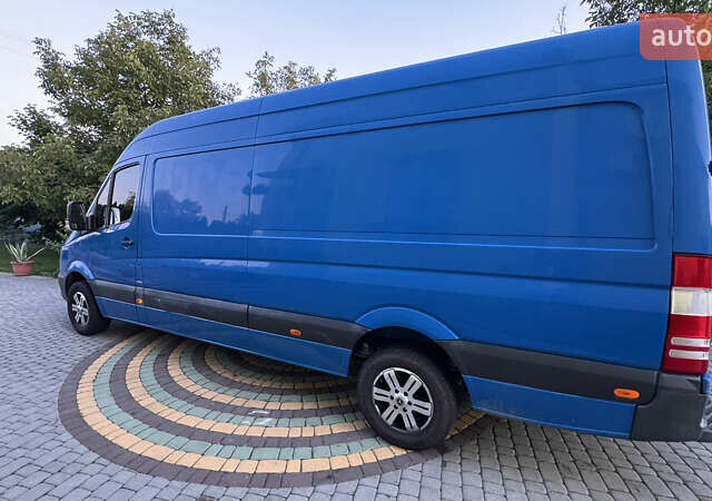 Синій Мерседес Sprinter, об'ємом двигуна 2.2 л та пробігом 280 тис. км за 18799 $, фото 5 на Automoto.ua