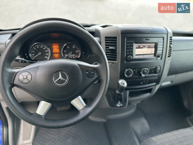 Синий Мерседес Sprinter, объемом двигателя 3 л и пробегом 351 тыс. км за 31600 $, фото 17 на Automoto.ua