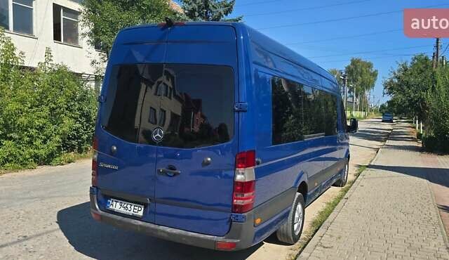 Синий Мерседес Sprinter, объемом двигателя 2.14 л и пробегом 100 тыс. км за 25000 $, фото 4 на Automoto.ua