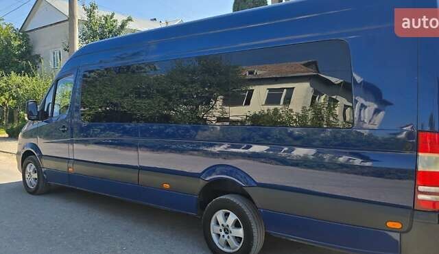 Синий Мерседес Sprinter, объемом двигателя 2.14 л и пробегом 100 тыс. км за 25000 $, фото 12 на Automoto.ua