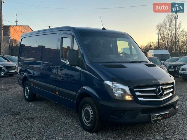 Синий Мерседес Sprinter, объемом двигателя 2.2 л и пробегом 228 тыс. км за 18500 $, фото 2 на Automoto.ua