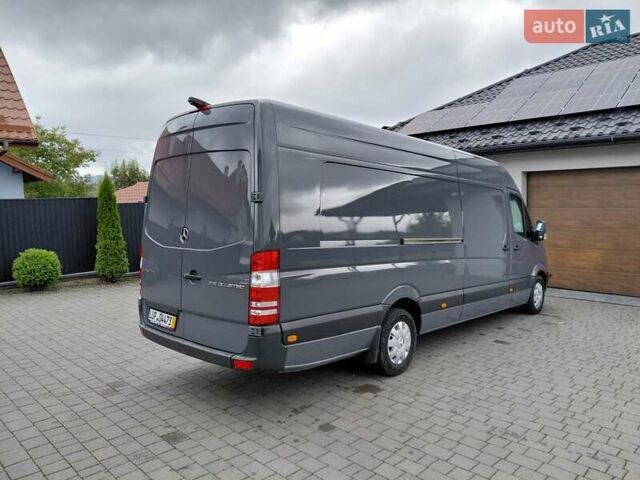 Синій Мерседес Sprinter, об'ємом двигуна 3 л та пробігом 422 тис. км за 34000 $, фото 8 на Automoto.ua