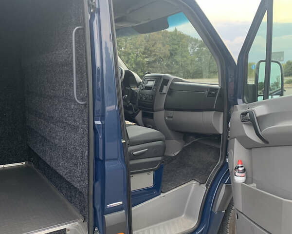 Синій Мерседес Sprinter, об'ємом двигуна 2.14 л та пробігом 156 тис. км за 19800 $, фото 7 на Automoto.ua