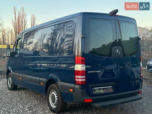 Синий Мерседес Sprinter, объемом двигателя 2.2 л и пробегом 228 тыс. км за 18500 $, фото 6 на Automoto.ua