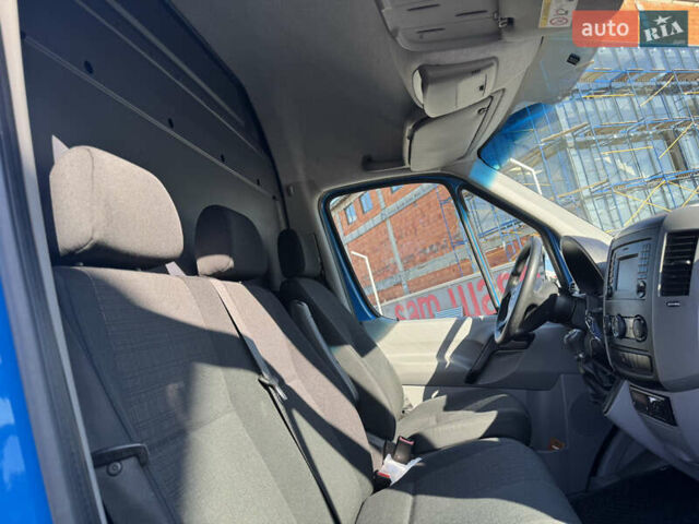 Синий Мерседес Sprinter, объемом двигателя 3 л и пробегом 267 тыс. км за 34300 $, фото 10 на Automoto.ua
