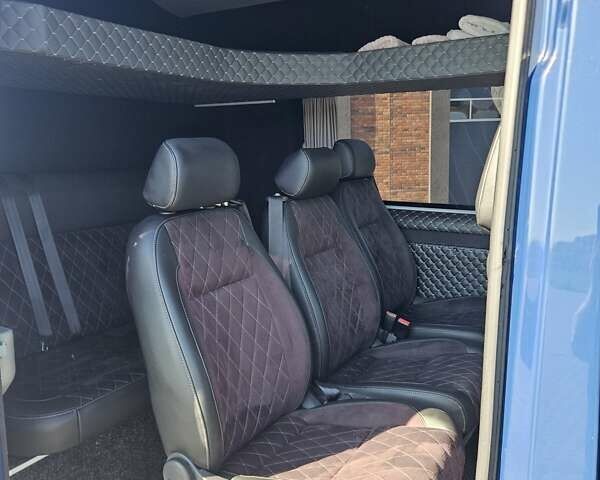 Синий Мерседес Sprinter, объемом двигателя 2.14 л и пробегом 636 тыс. км за 36000 $, фото 7 на Automoto.ua
