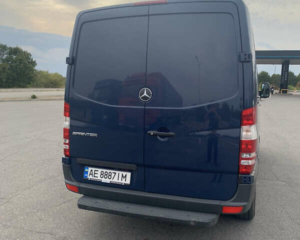 Синій Мерседес Sprinter, об'ємом двигуна 2.14 л та пробігом 156 тис. км за 19800 $, фото 4 на Automoto.ua