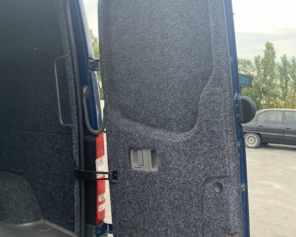 Синій Мерседес Sprinter, об'ємом двигуна 2.14 л та пробігом 156 тис. км за 19800 $, фото 26 на Automoto.ua