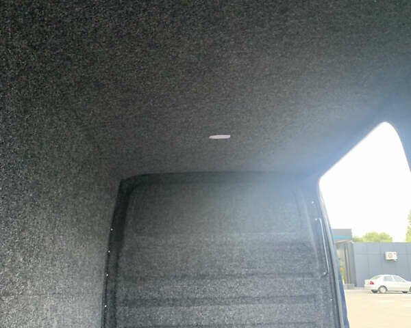 Синій Мерседес Sprinter, об'ємом двигуна 2.14 л та пробігом 156 тис. км за 19800 $, фото 27 на Automoto.ua
