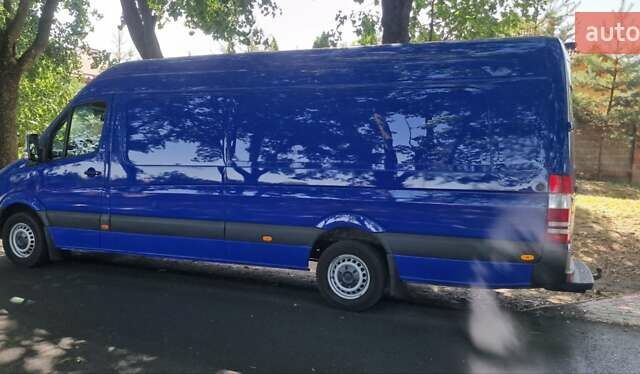 Синий Мерседес Sprinter, объемом двигателя 3 л и пробегом 293 тыс. км за 31800 $, фото 8 на Automoto.ua