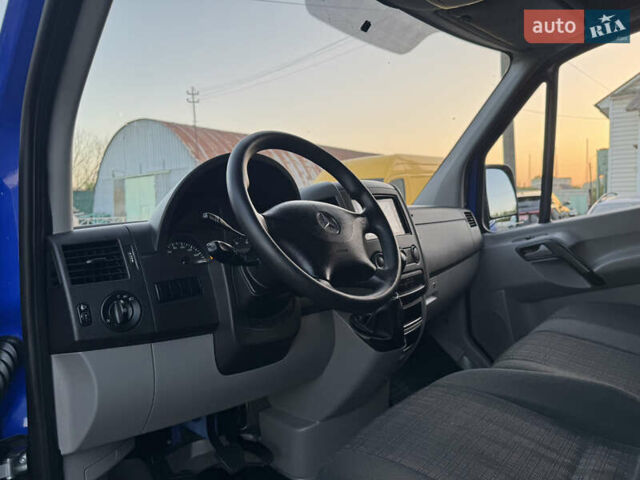 Синий Мерседес Sprinter, объемом двигателя 2.2 л и пробегом 297 тыс. км за 21900 $, фото 14 на Automoto.ua