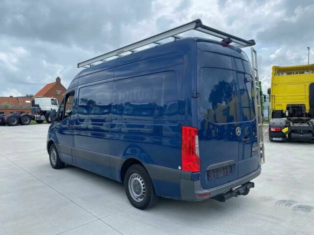 Синий Мерседес Sprinter, объемом двигателя 2.2 л и пробегом 40 тыс. км за 21900 $, фото 4 на Automoto.ua