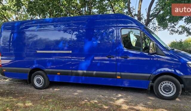 Синий Мерседес Sprinter, объемом двигателя 3 л и пробегом 293 тыс. км за 31800 $, фото 42 на Automoto.ua