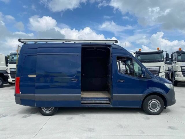 Синий Мерседес Sprinter, объемом двигателя 2.2 л и пробегом 40 тыс. км за 21900 $, фото 8 на Automoto.ua