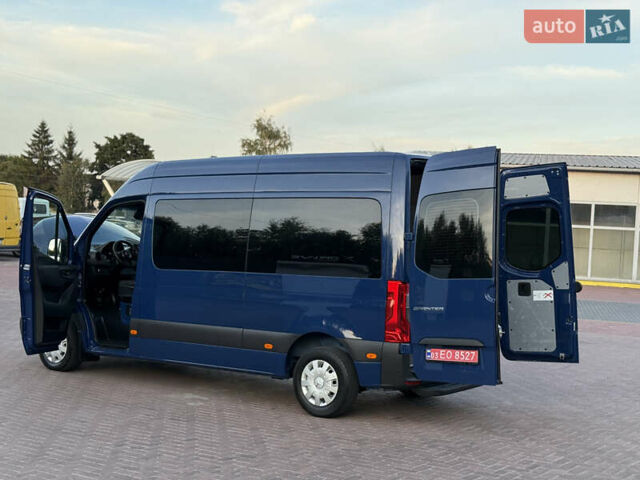 Синий Мерседес Sprinter, объемом двигателя 2.2 л и пробегом 271 тыс. км за 25999 $, фото 52 на Automoto.ua