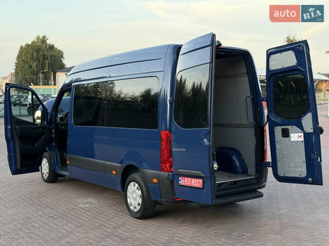 Синий Мерседес Sprinter, объемом двигателя 2.2 л и пробегом 271 тыс. км за 25999 $, фото 53 на Automoto.ua