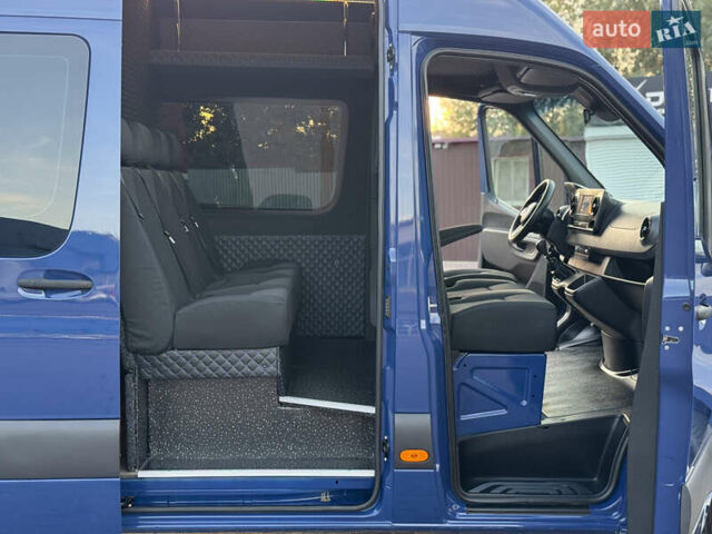 Синий Мерседес Sprinter, объемом двигателя 2.2 л и пробегом 271 тыс. км за 25999 $, фото 35 на Automoto.ua