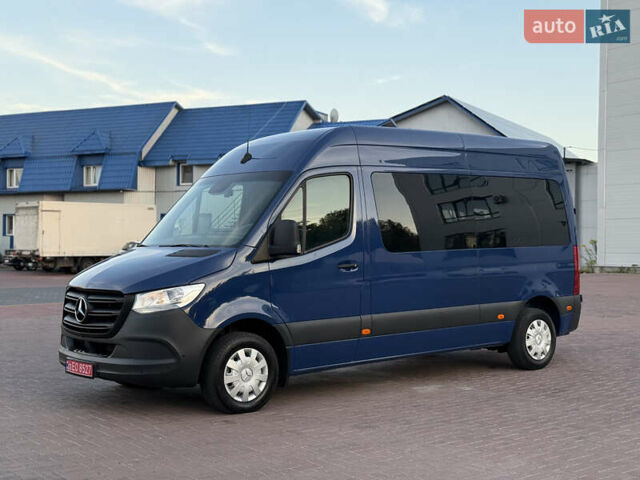 Синий Мерседес Sprinter, объемом двигателя 2.2 л и пробегом 271 тыс. км за 25999 $, фото 9 на Automoto.ua