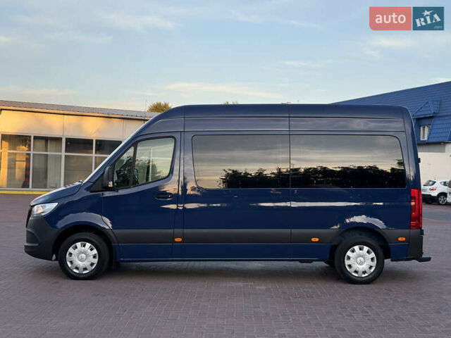Синий Мерседес Sprinter, объемом двигателя 2.2 л и пробегом 271 тыс. км за 25999 $, фото 11 на Automoto.ua