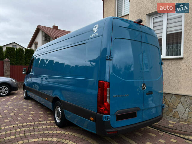 Синий Мерседес Sprinter, объемом двигателя 2.2 л и пробегом 288 тыс. км за 32000 $, фото 17 на Automoto.ua