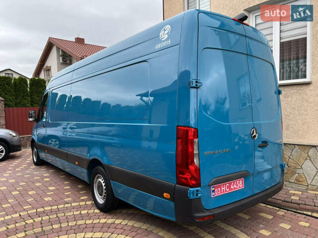 Синій Мерседес Sprinter, об'ємом двигуна 2.1 л та пробігом 288 тис. км за 32000 $, фото 5 на Automoto.ua