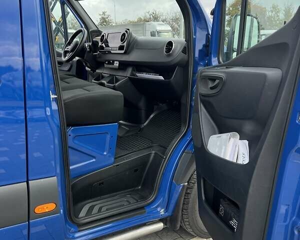 Синий Мерседес Sprinter, объемом двигателя 3 л и пробегом 201 тыс. км за 59000 $, фото 22 на Automoto.ua