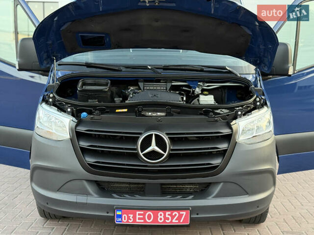 Синий Мерседес Sprinter, объемом двигателя 2.2 л и пробегом 271 тыс. км за 25999 $, фото 47 на Automoto.ua