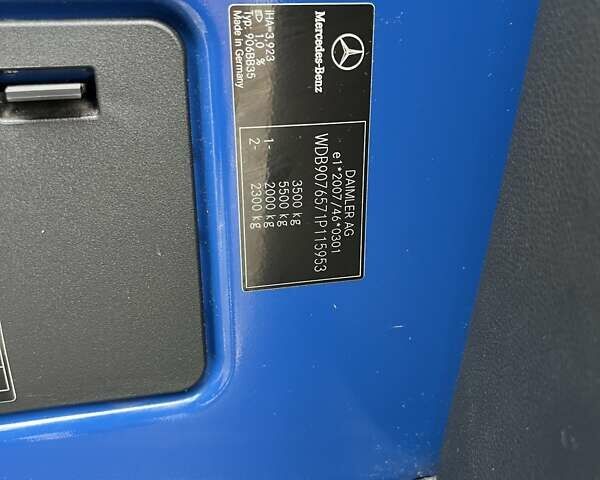 Синий Мерседес Sprinter, объемом двигателя 3 л и пробегом 201 тыс. км за 59000 $, фото 35 на Automoto.ua