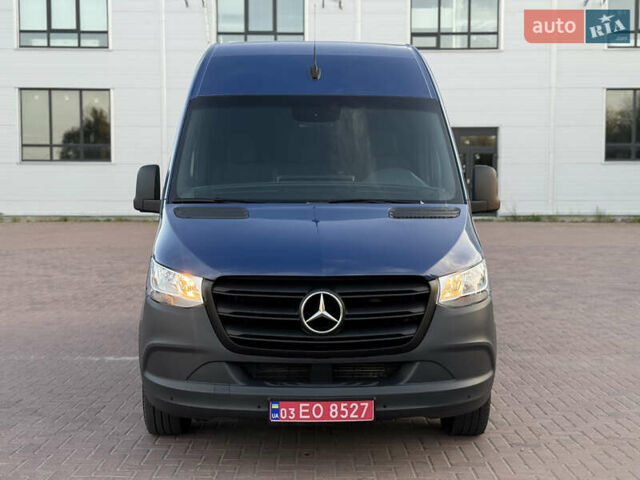Синий Мерседес Sprinter, объемом двигателя 2.2 л и пробегом 271 тыс. км за 25999 $, фото 5 на Automoto.ua