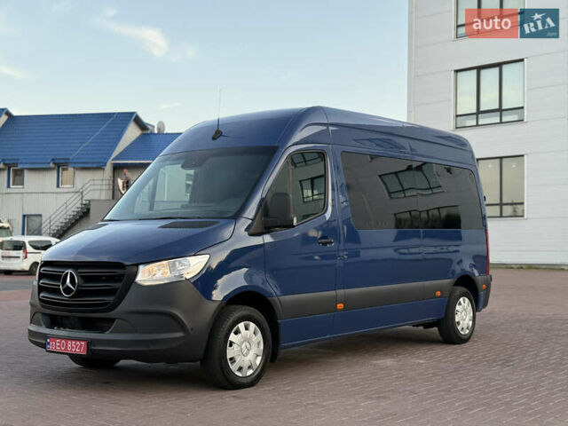 Синий Мерседес Sprinter, объемом двигателя 2.2 л и пробегом 271 тыс. км за 25999 $, фото 22 на Automoto.ua