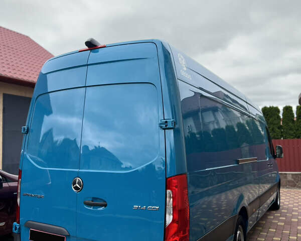 Синий Мерседес Sprinter, объемом двигателя 2.2 л и пробегом 288 тыс. км за 32000 $, фото 9 на Automoto.ua