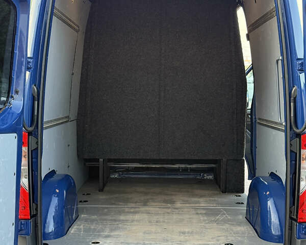 Синий Мерседес Sprinter, объемом двигателя 2.2 л и пробегом 271 тыс. км за 25999 $, фото 41 на Automoto.ua