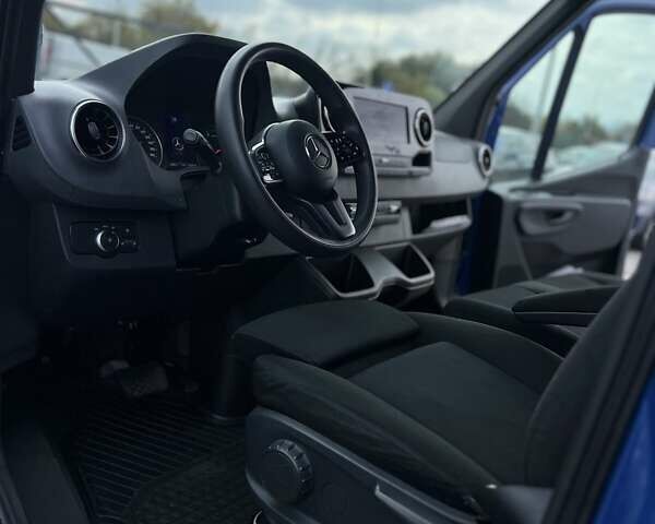 Синий Мерседес Sprinter, объемом двигателя 3 л и пробегом 201 тыс. км за 59000 $, фото 30 на Automoto.ua
