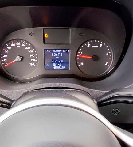 Синий Мерседес Sprinter, объемом двигателя 2.1 л и пробегом 237 тыс. км за 28000 $, фото 5 на Automoto.ua