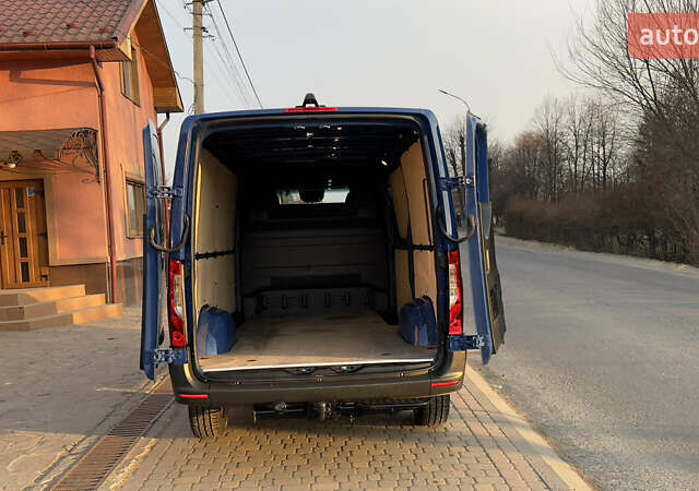 Синий Мерседес Sprinter, объемом двигателя 2.2 л и пробегом 252 тыс. км за 26800 $, фото 72 на Automoto.ua