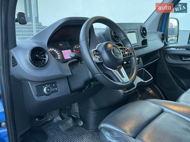 Синий Мерседес Sprinter, объемом двигателя 2.14 л и пробегом 346 тыс. км за 35400 $, фото 23 на Automoto.ua