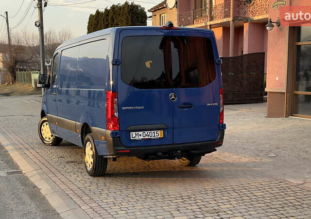 Синий Мерседес Sprinter, объемом двигателя 2.2 л и пробегом 252 тыс. км за 26474 $, фото 30 на Automoto.ua
