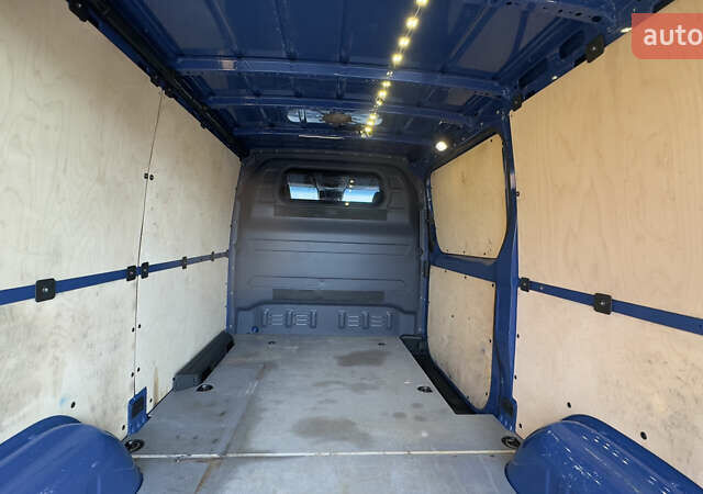 Синий Мерседес Sprinter, объемом двигателя 2.2 л и пробегом 252 тыс. км за 26474 $, фото 69 на Automoto.ua