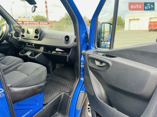 Синий Мерседес Sprinter, объемом двигателя 2.14 л и пробегом 220 тыс. км за 29000 $, фото 37 на Automoto.ua