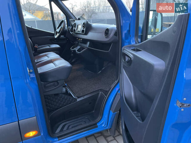 Синий Мерседес Sprinter, объемом двигателя 2.14 л и пробегом 346 тыс. км за 35400 $, фото 22 на Automoto.ua