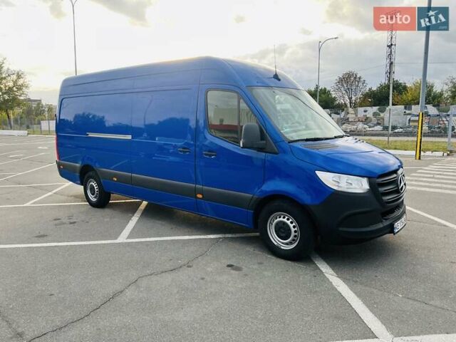 Синий Мерседес Sprinter, объемом двигателя 2.14 л и пробегом 220 тыс. км за 29000 $, фото 2 на Automoto.ua