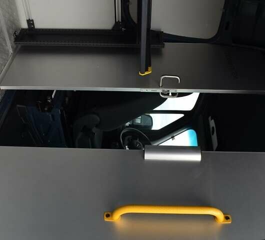 Синий Мерседес Sprinter, объемом двигателя 0 л и пробегом 31 тыс. км за 22620 $, фото 25 на Automoto.ua