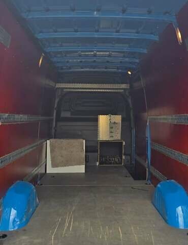 Синий Мерседес Sprinter, объемом двигателя 0 л и пробегом 350 тыс. км за 26500 $, фото 1 на Automoto.ua
