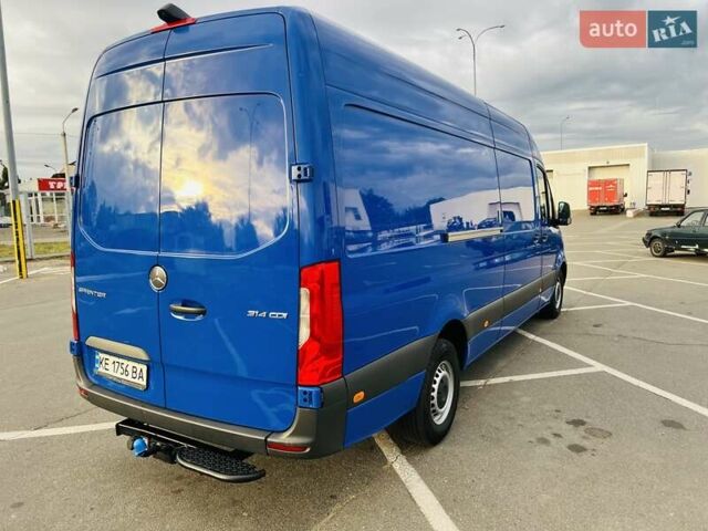 Синий Мерседес Sprinter, объемом двигателя 2.14 л и пробегом 220 тыс. км за 29000 $, фото 5 на Automoto.ua